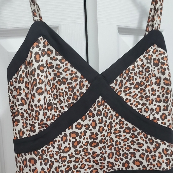 NWT BEBE dress size 4 - Picture 4 of 4